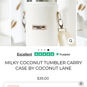 Coconut Lane White Tumbler Carry Case